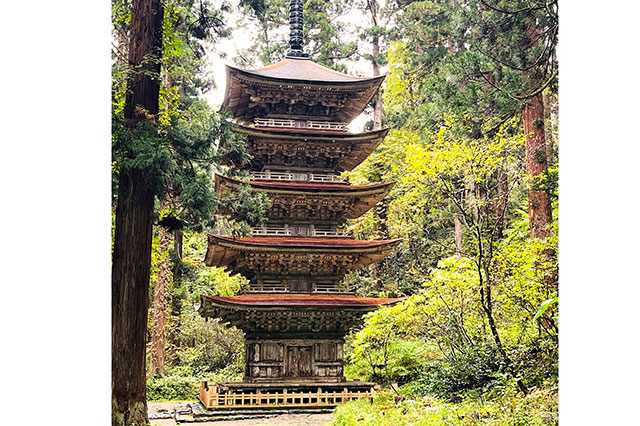 羽黒山五重塔